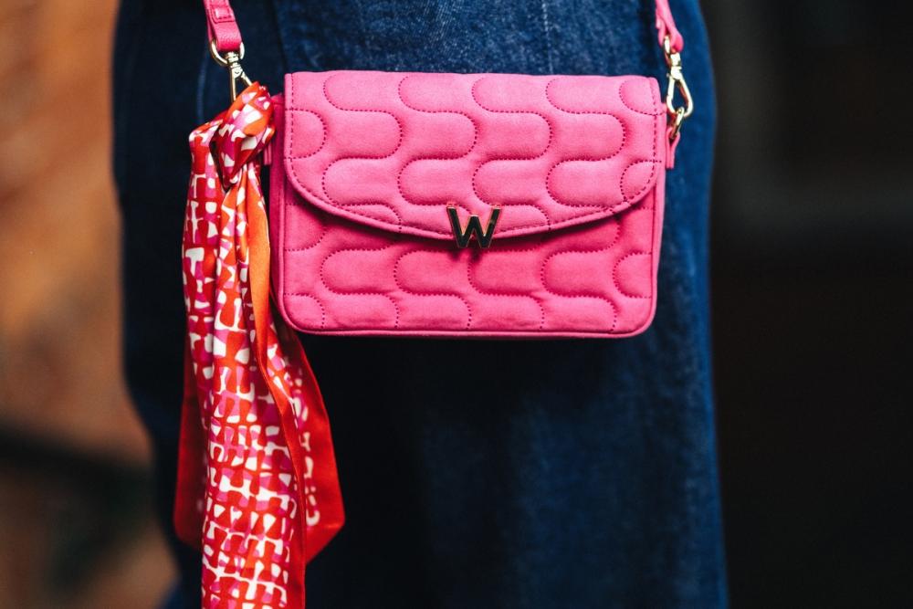 Torebka crossbody Wolf Mimi Swirl Pink Flash