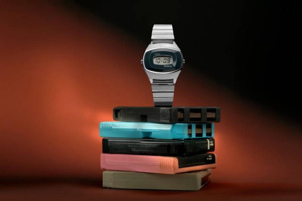 Zegarek męski Timex Q 1975 SSQ Digital Reissue