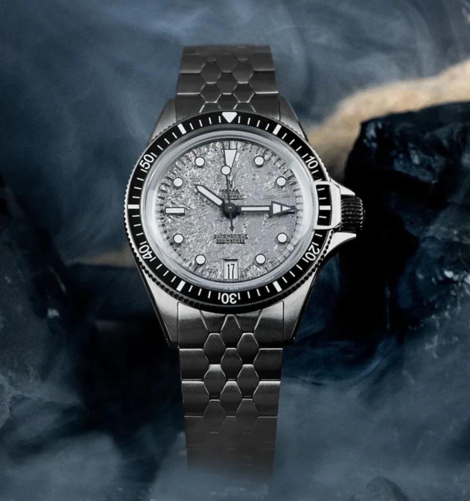 Zegarek Yema Superman MoonTide Automatic Titanium