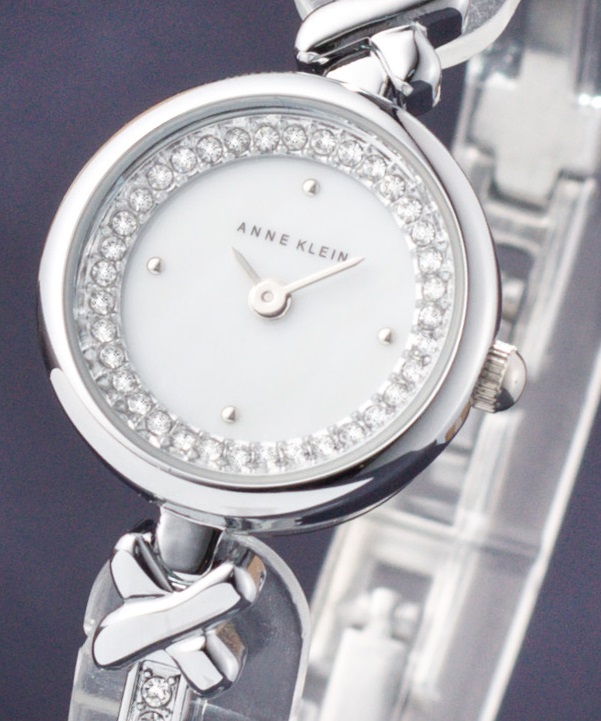 zegarek damski Anne Klein ak-1689mpsv na ręce
