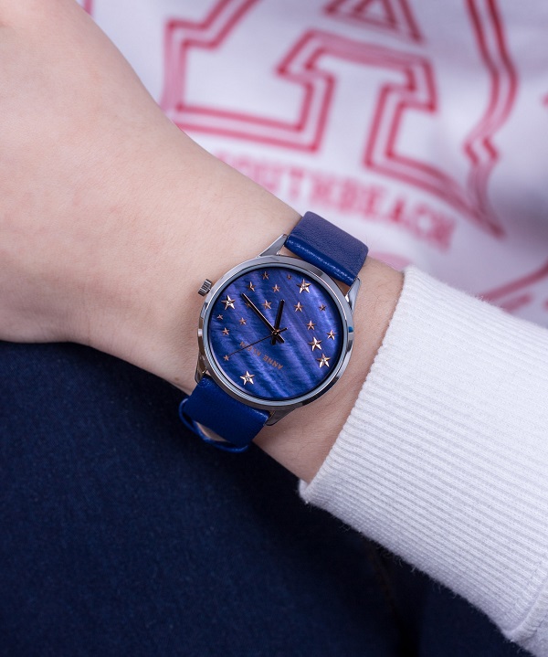 zegarek damski Anne Klein silver tone ak-3247rtdb na ręce