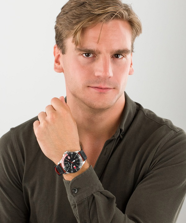 Zegarek męski Nautica model lifestyle