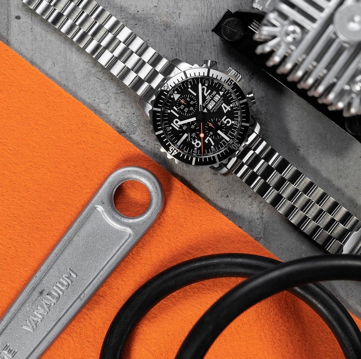 Fortis Marinemaster Silver Chronograph