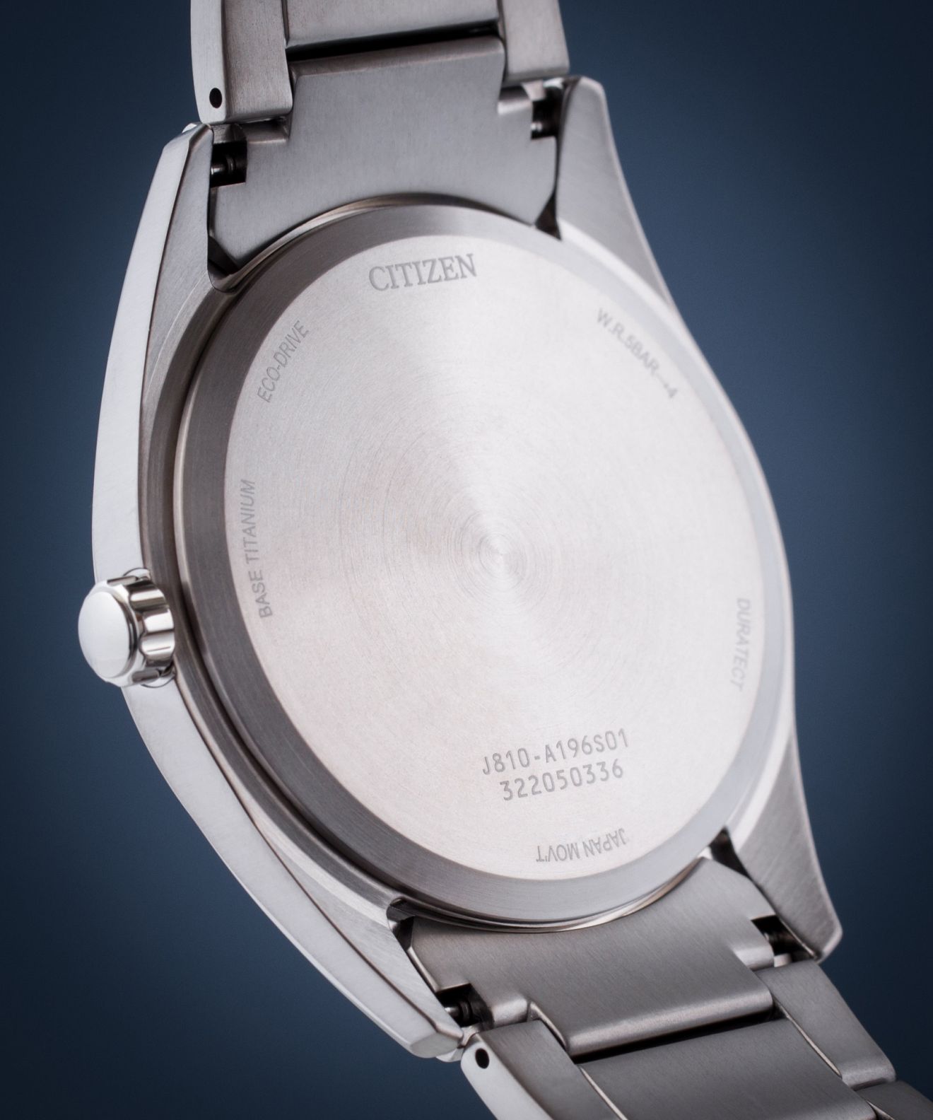Citizen Orologio Analogico Unisex Super Titanio 1640 - Modello AW1641-81L, Cinturino In Titanio, Quadrante Blu - 3