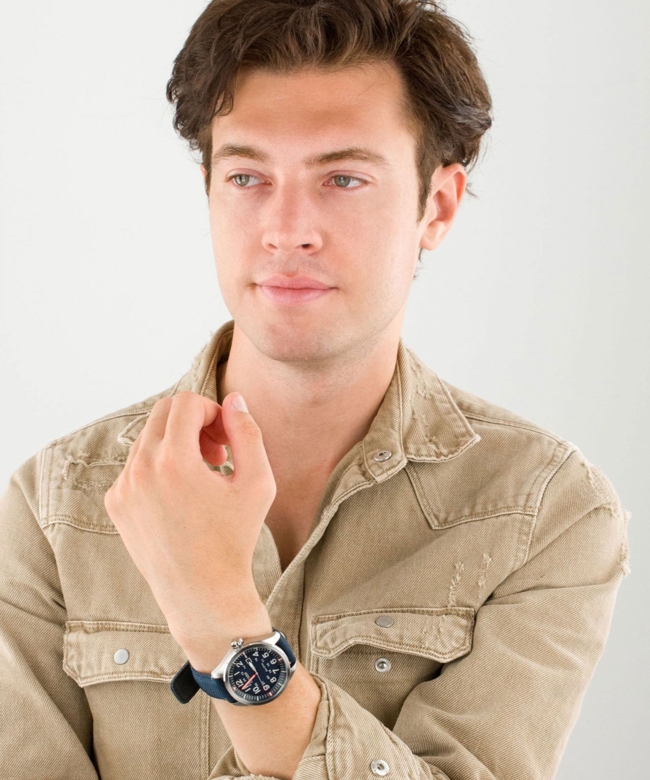 Citizen Analogico AW5000-16L – L'Orologio Che Unisce Stile E Funzionalità - 3