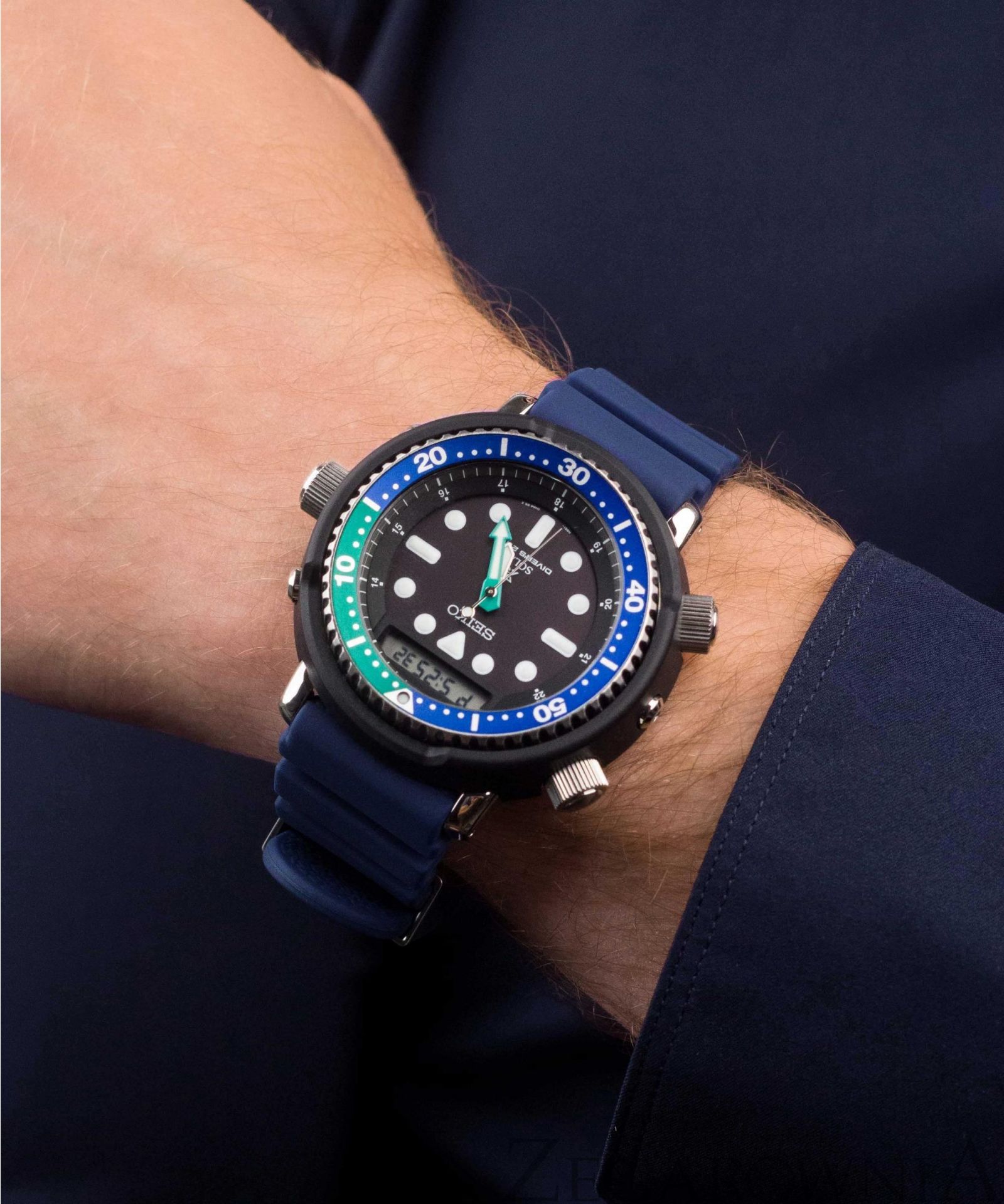 SEIKO Prospex Sea SNJ039P1 - Orologio analogico digitale da uomo, quadrante nero, moderno