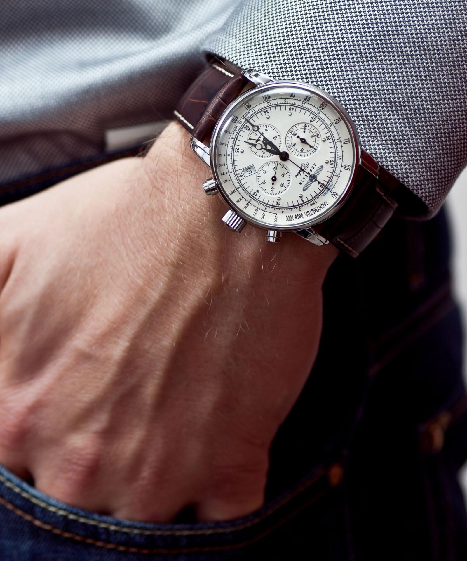 Orologio Zeppelin Uomo 7680-1: Cronografo In Acciaio, Pelle Marrone, Vetro Minerale - 4