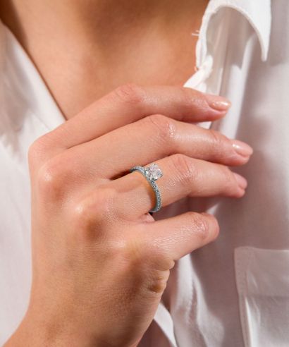 Pierścionek Bonore z białego złota próby 585 z diamentem 1 ct