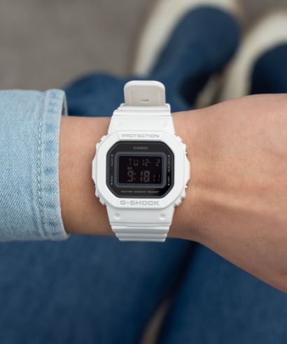 Zegarek damski Casio G-SHOCK Women Classic