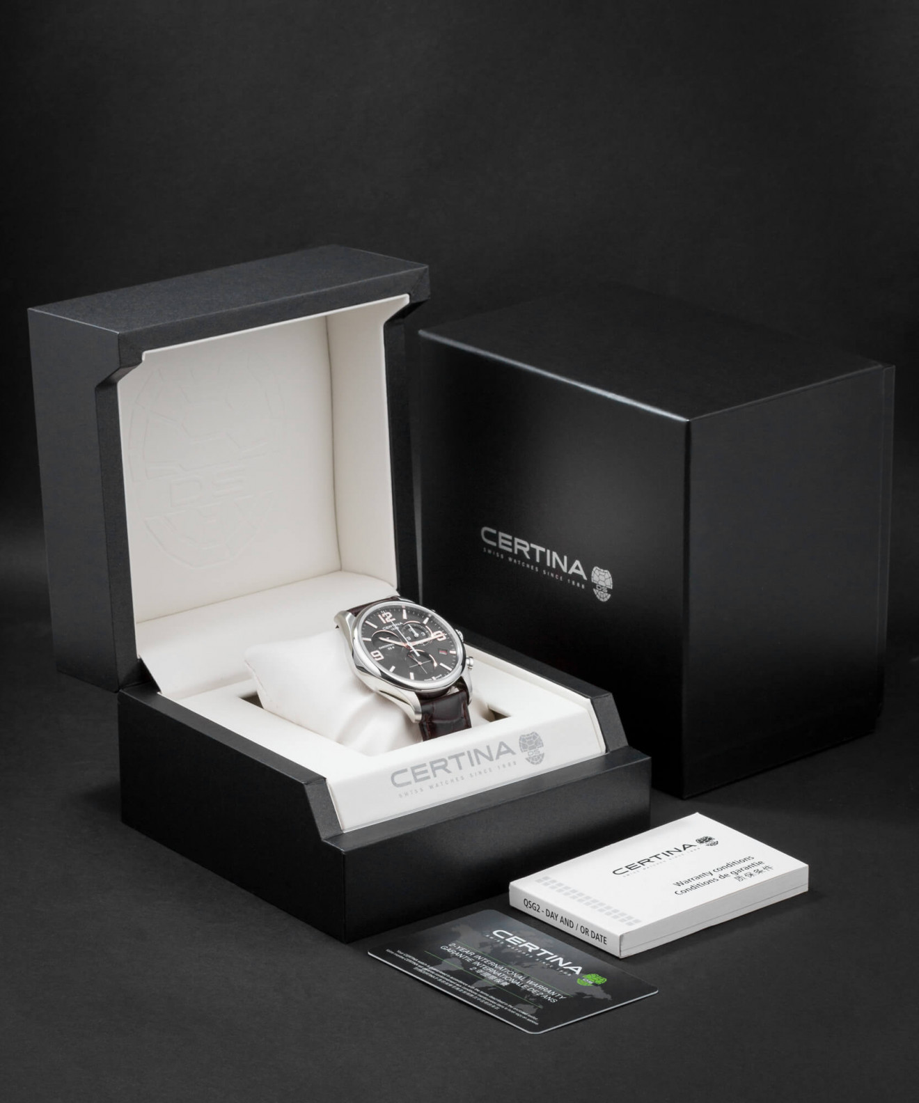 Certina DS Action Gent C032.430.16.051.00 Orologio Uomo Automatico – Quadrante Nero, Cinturino In Pelle, Vetro Zaffiro