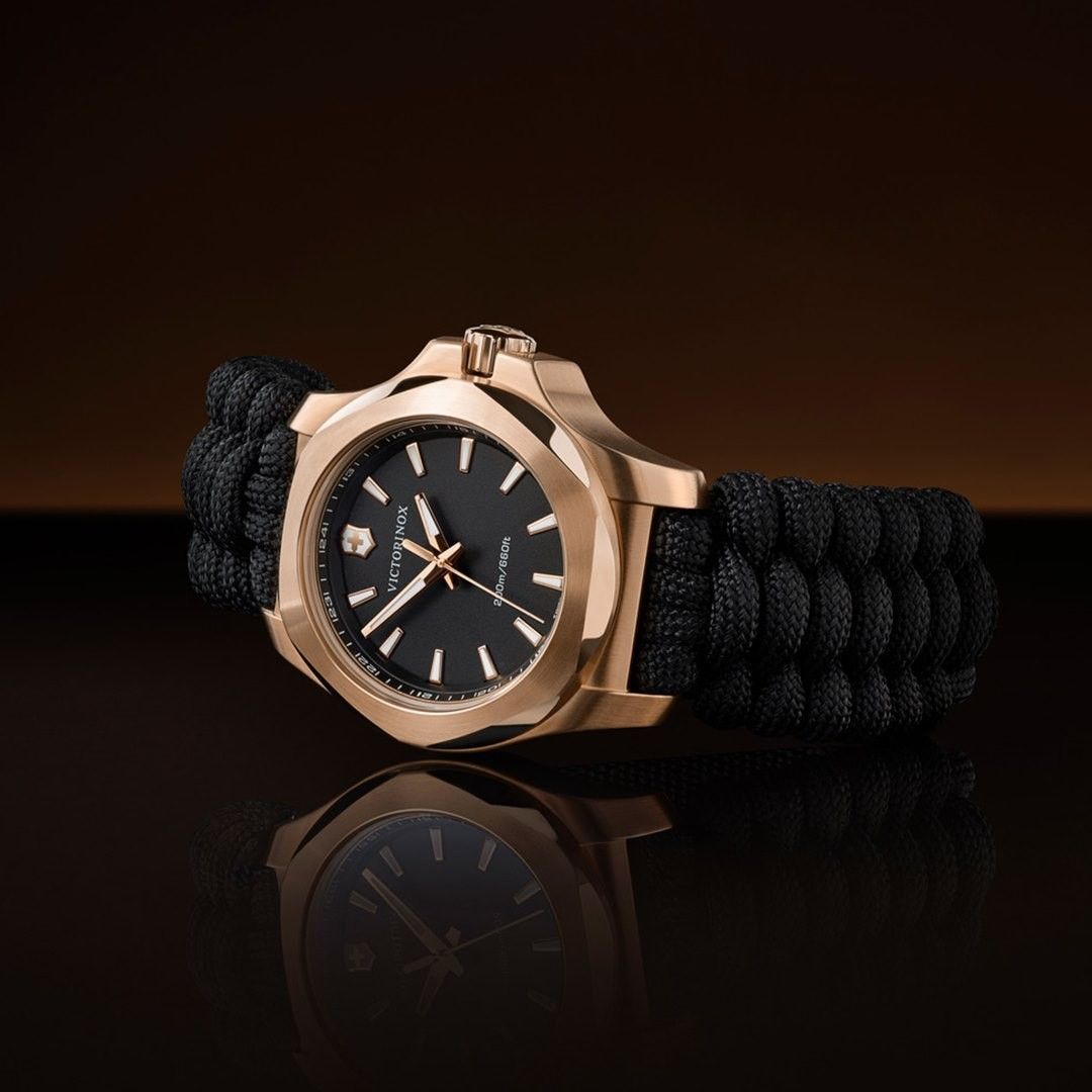 Zegarek damski Victorinox I.N.O.X. V Paracord