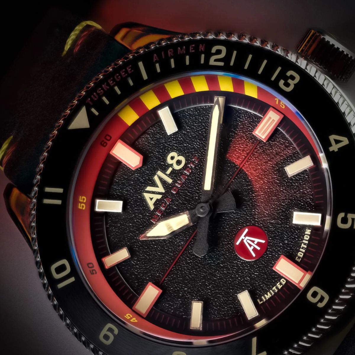 Zegarek męski AVI-8 Flyboy Tuskegee Airmen Limited Edition SET