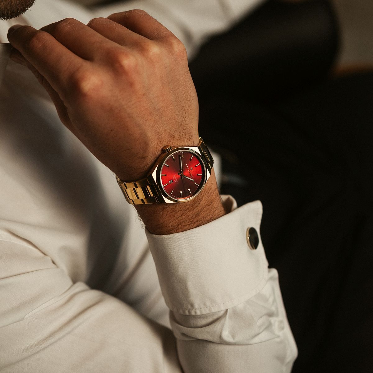 Zegarek męski DESTELL Aries Red Gold Steel Sapphire