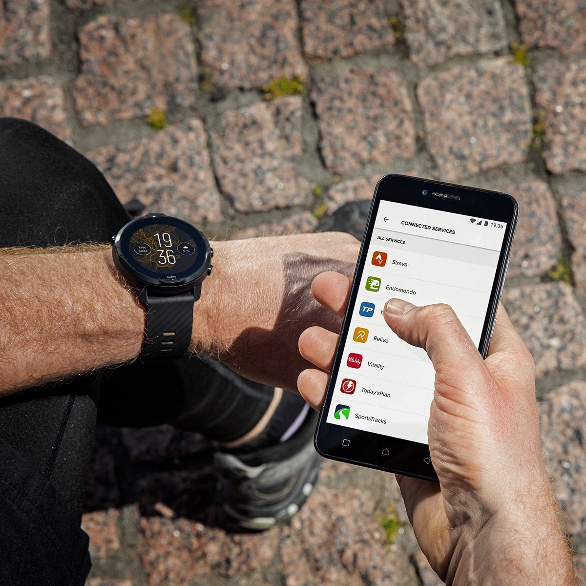 Zegarek smartwatch Suunto 7 All Black Wrist HR GPS