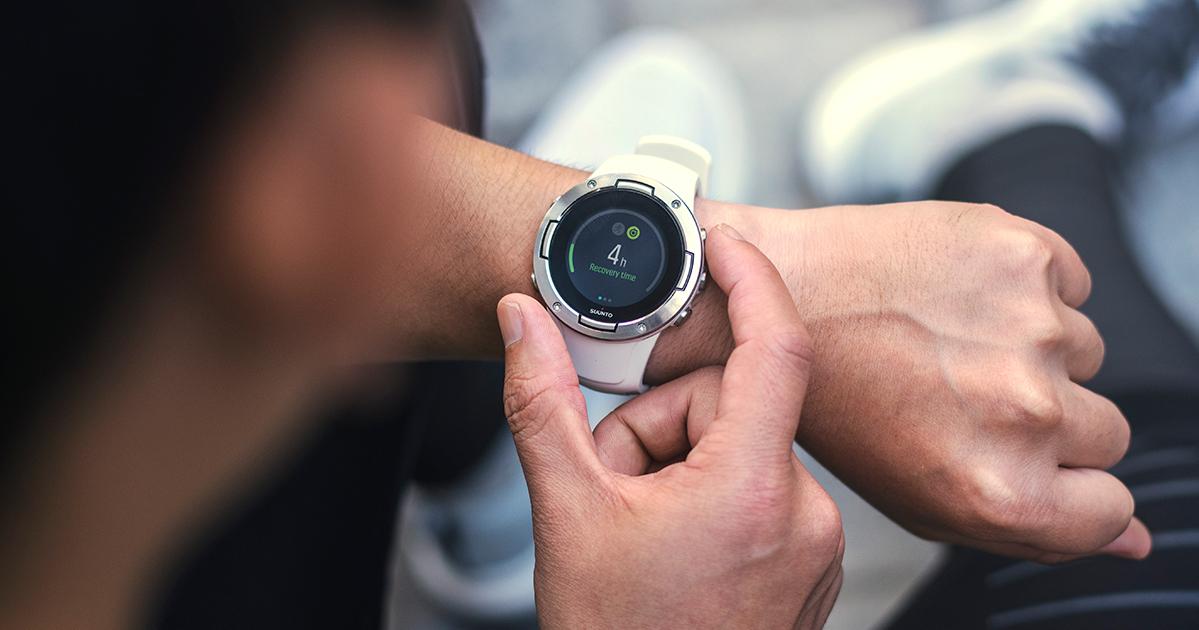 zegarek-meski-suunto-5-white-ss050300000_09