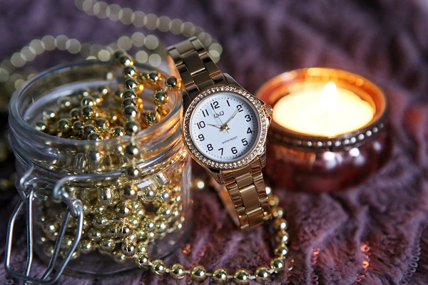 Zegarek damski QQ Fashion lifestyle