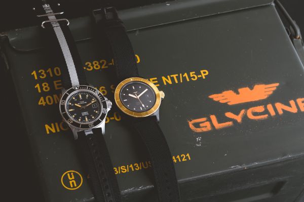 Zegarki Glycine na markowej skrzynce Glycine