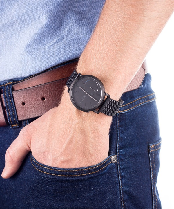 zegarek uniwersalny Skagen Connected SKT1109 na ręku