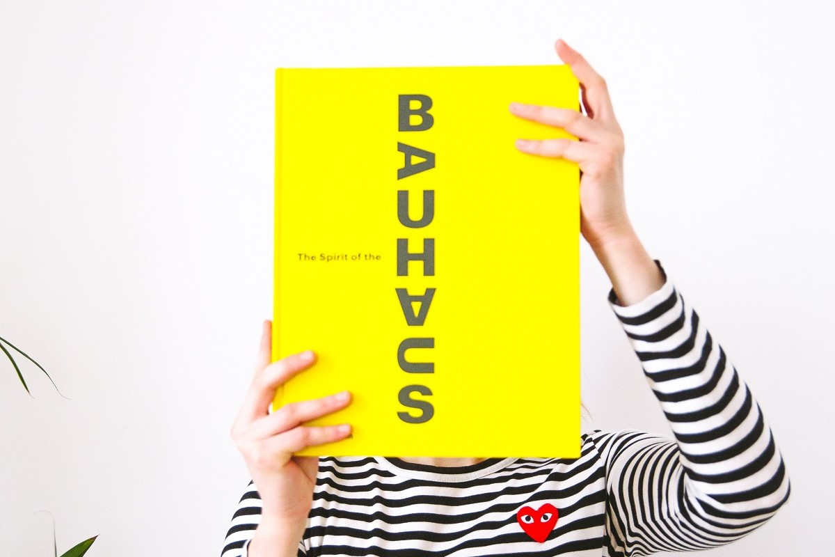Styl bauhaus sztuka zegarki