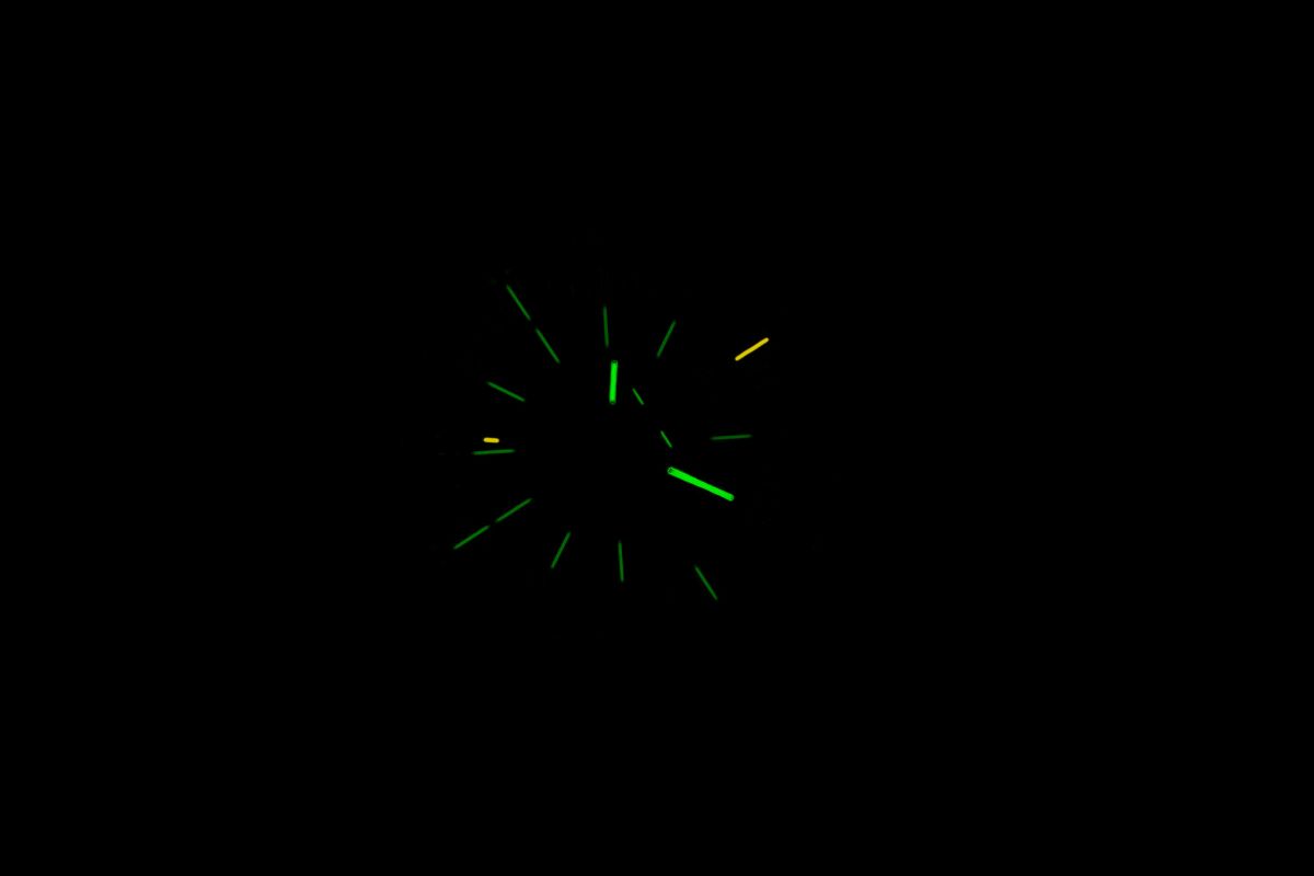 Podświetlenie trigalight w zegarku Traser P67 TS-110758