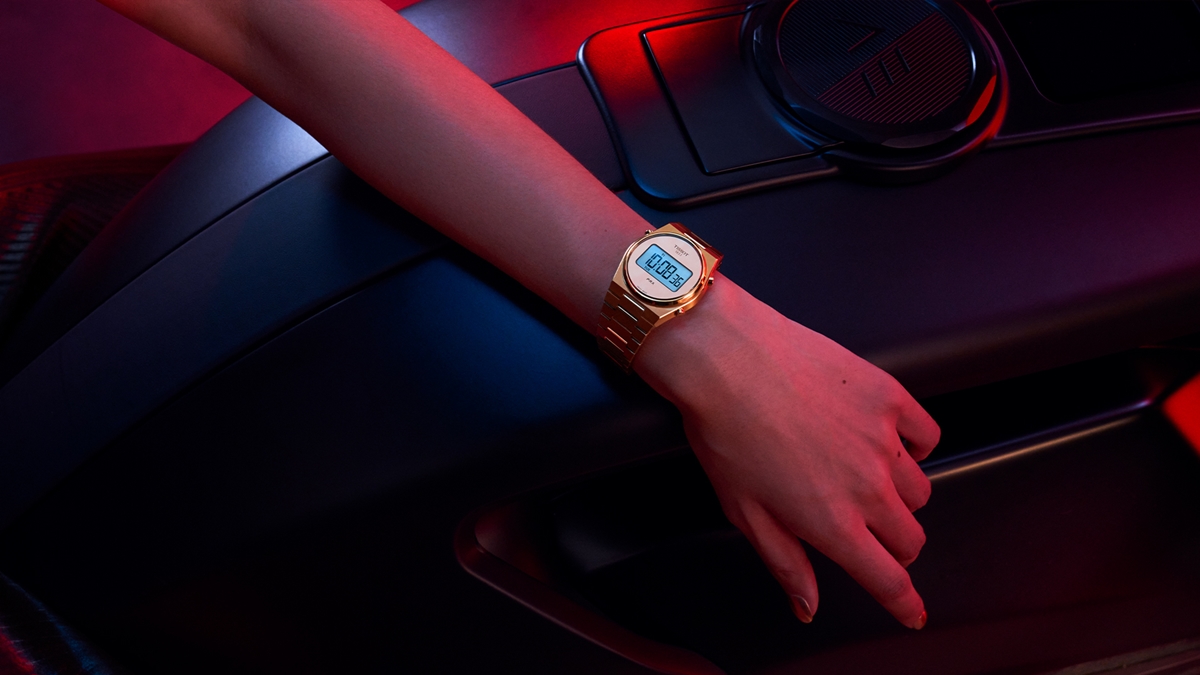 Zegarek Tissot PRX Digital podświetlenie