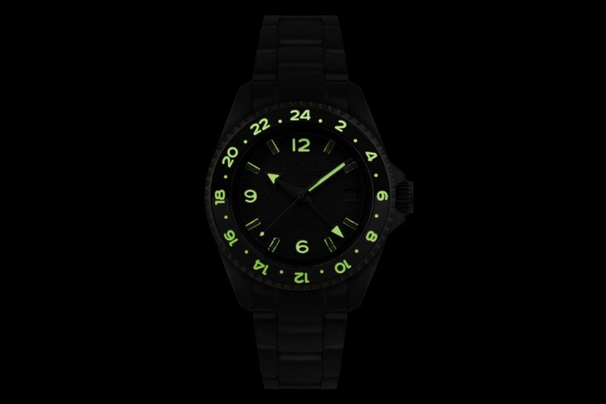 Out Of Order Trecento Swiss Automatic GMT podświetlenie superluminova