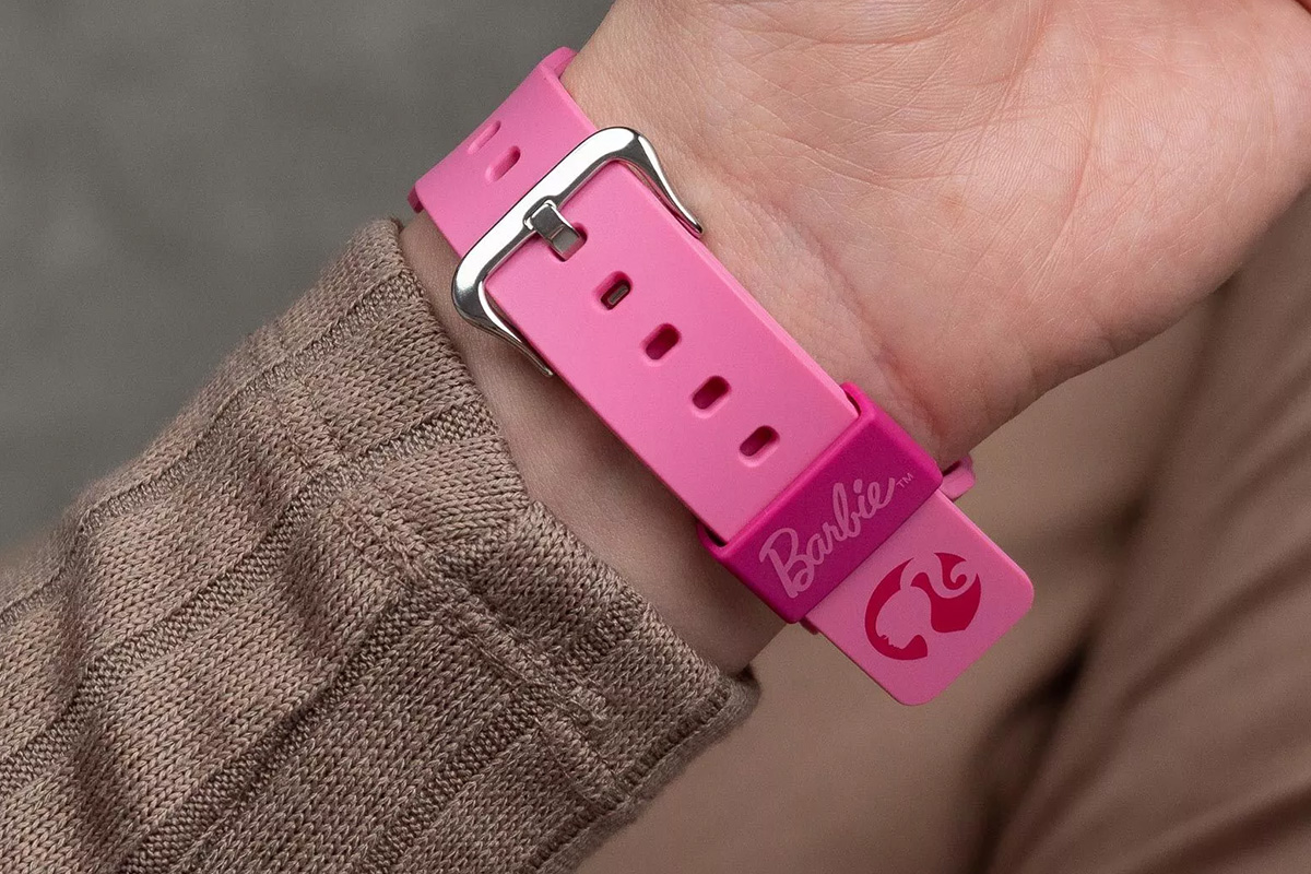 Casio G-SHOCK Barbie™ Collaboration GMA-S110BE-4AER