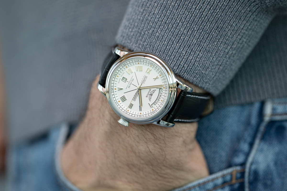 Aviator Douglas Day-Date Polish