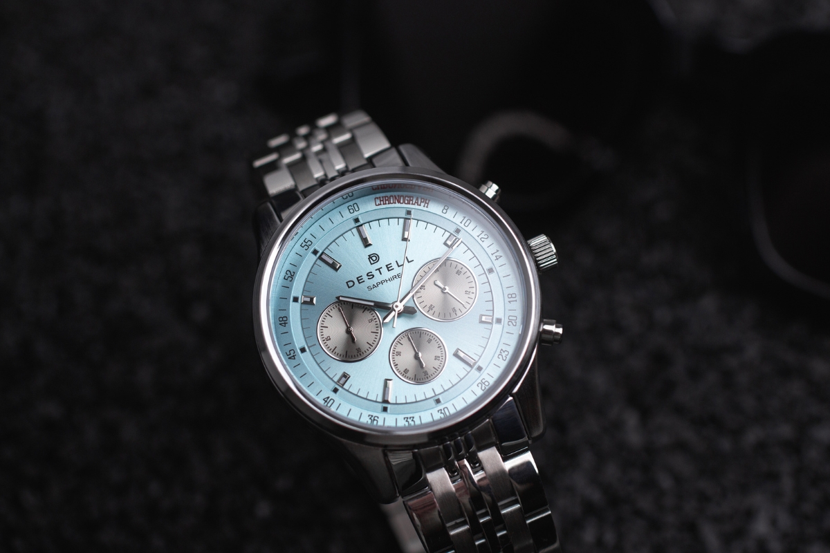 DESTELL Circinus Chronograph Sapphire w kolorze inspirowanym Tiffany Blue