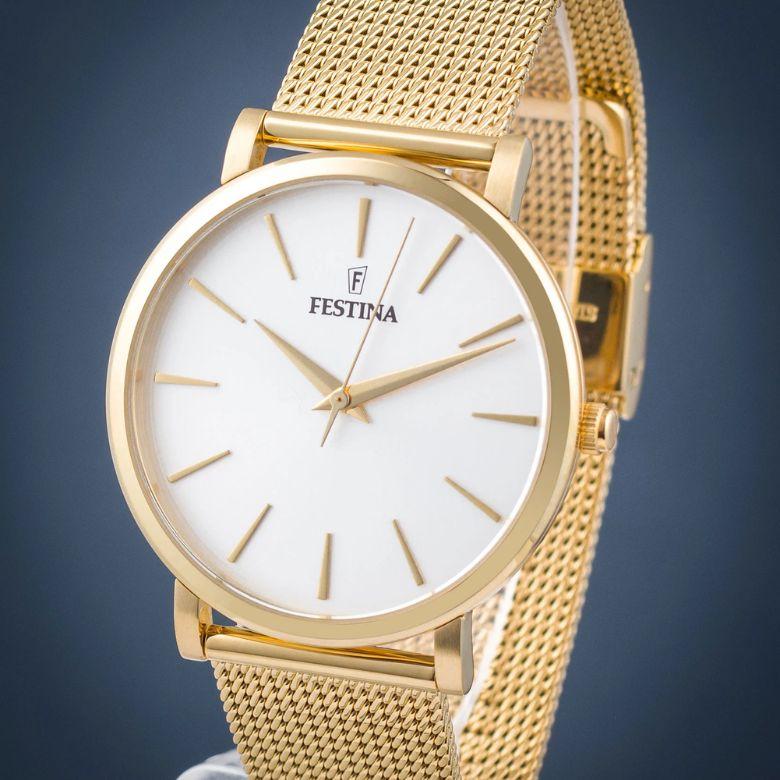 Festina boyfriend