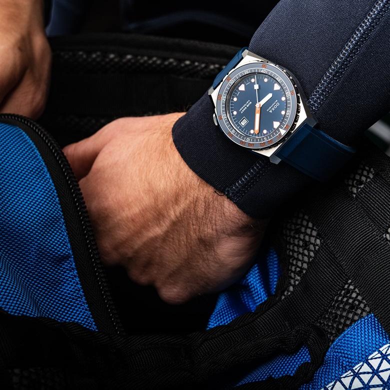 Zegarek Doxa Sub 862.10.351.21 - Linia SUB 600T