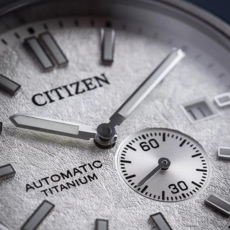 Citizen NJ0180-80A - Datownik dni miesiąca