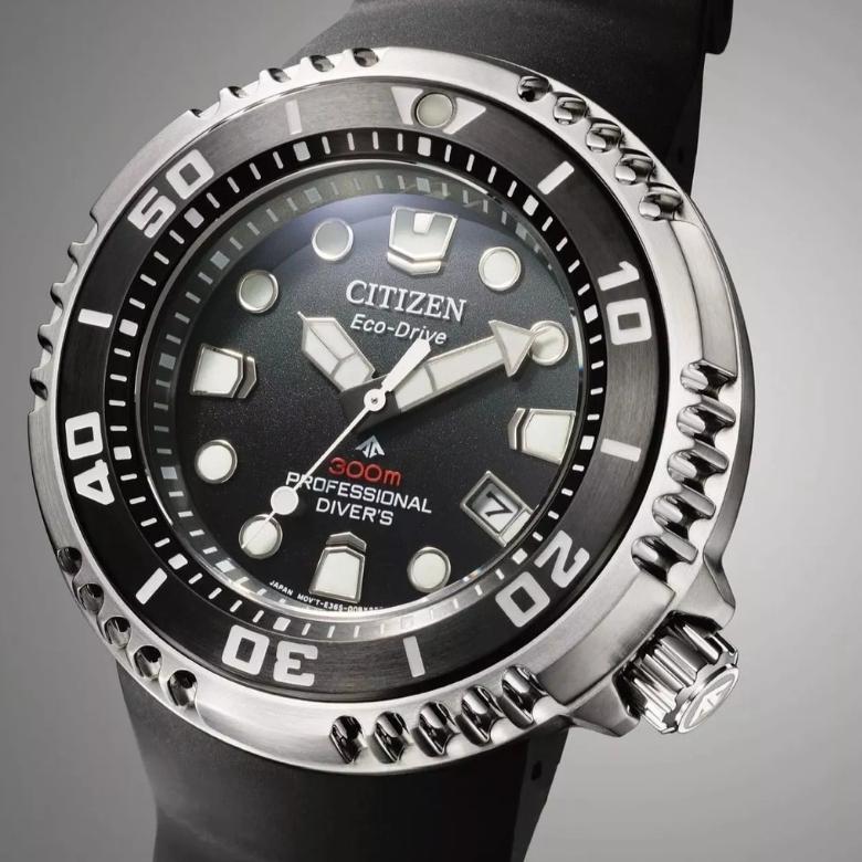 Citizen BN1024-01E - Zakręcana koronka