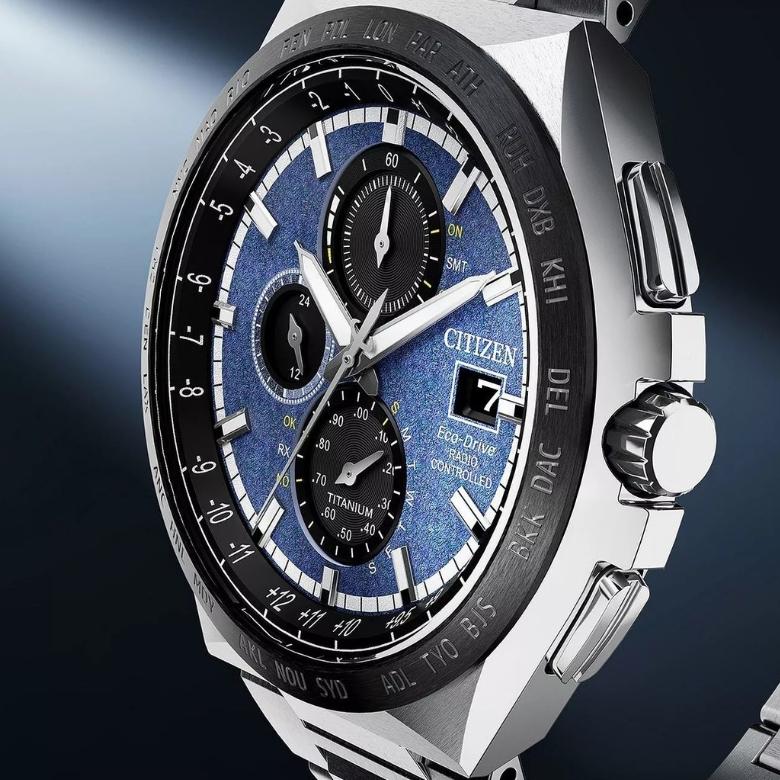 Citizen AT8200-87L - Datownik dni miesiąca