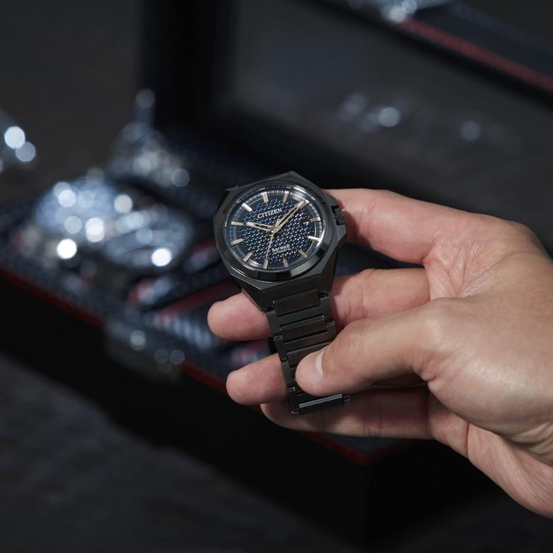 Citizen NA1015-81Z - Datownik dni miesiąca