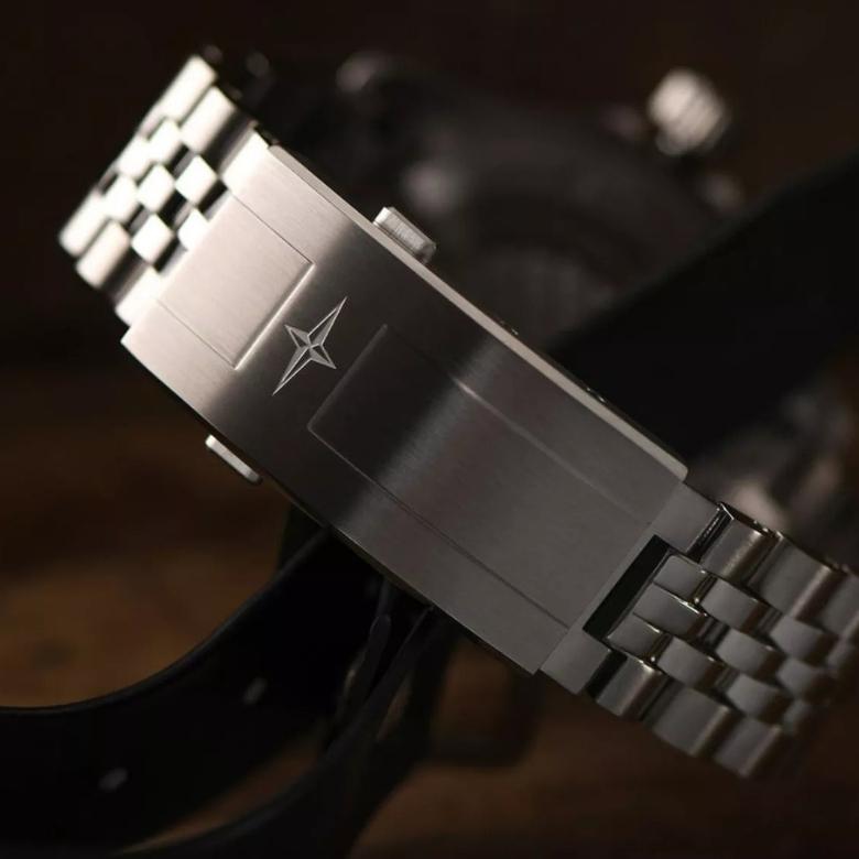 Davosa 161.529.10W - Zapięcie Wave Slide – komfortowa mikroregulacja