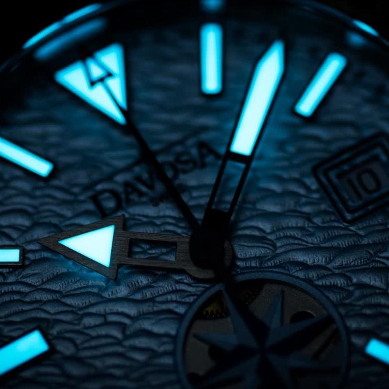Davosa 161.555.05 - Super-LumiNova®