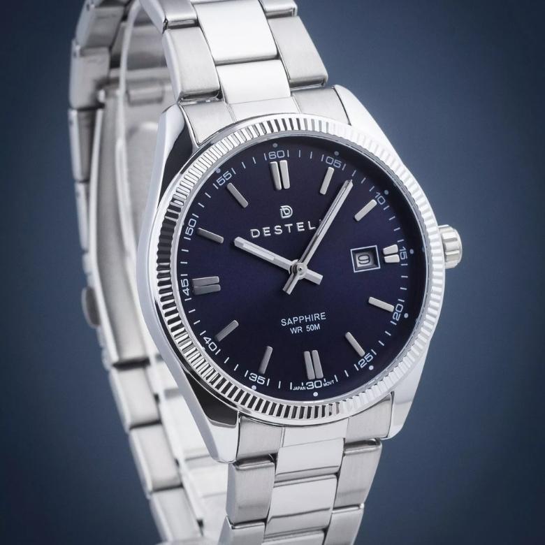 DESTELL LU3855-35-205S - Ząbkowany bezel jako charakterystyczny detal konstrukcyjny