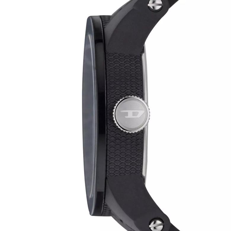 Diesel DZ1437 - Ochrona przed zarysowaniami
