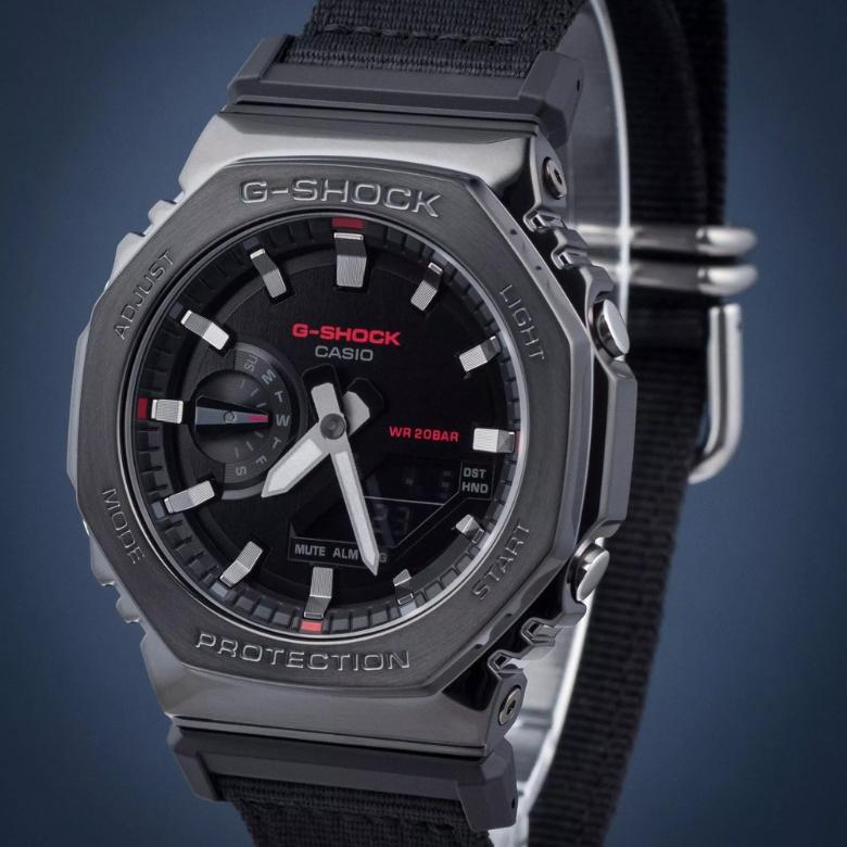 G-SHOCK GA-114RE-1AER - Kolekcja Octagon