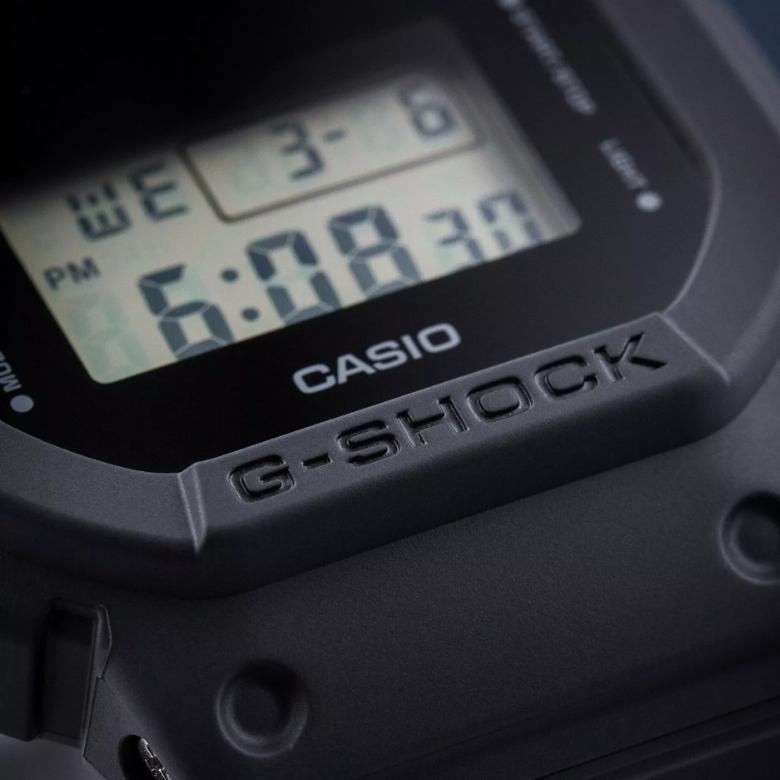 G-SHOCK DW-5600BCE-1ER - Szkiełko