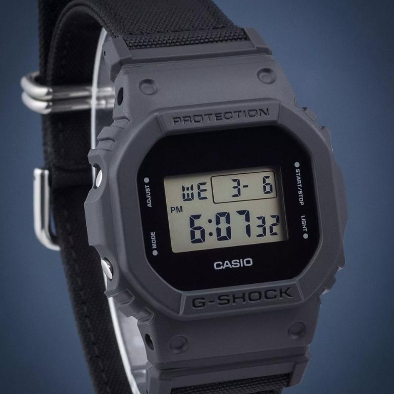 G-SHOCK DW-5600BCE-1ER - Timer