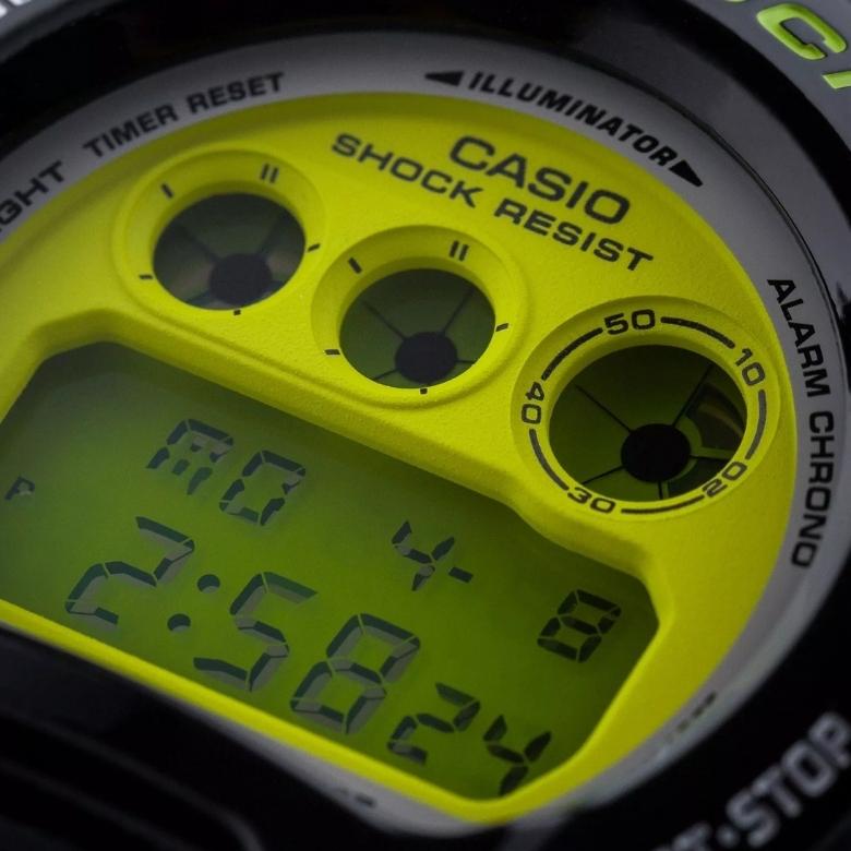G-SHOCK DW-6900RCS-1ER - Illuminator