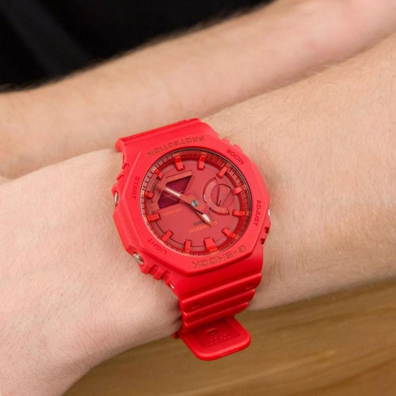 G-SHOCK GA-2100-4AER - Szkiełko
