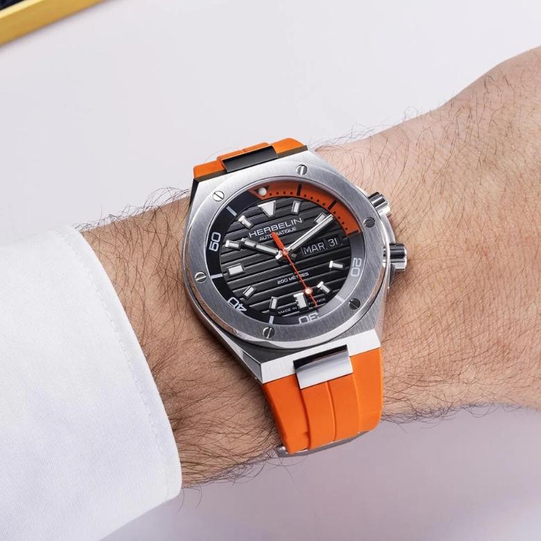 Herbelin 1745A14CMD - Funkcjonalność i styl w kolekcji Cap Camarat Diver Automatic