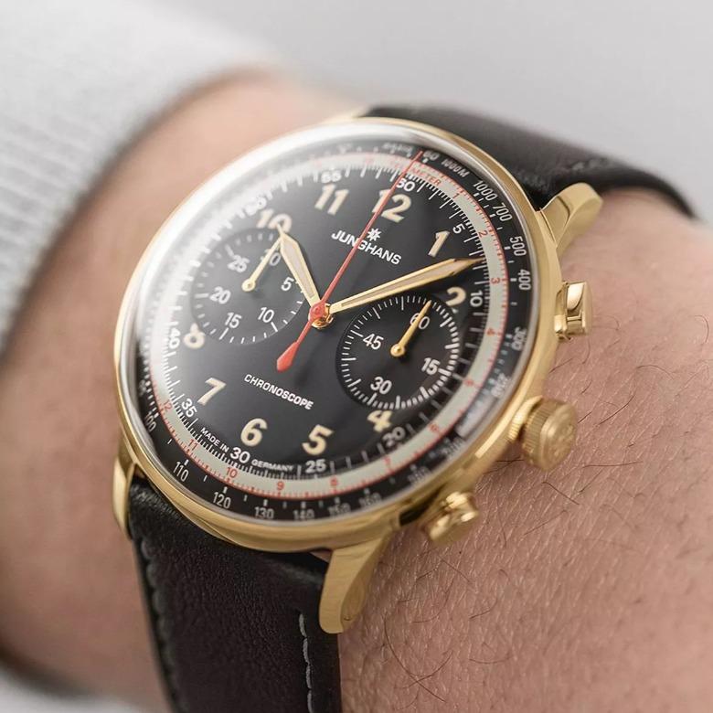 Junghans 027/4501.03 - Powłoka luminescencyjna