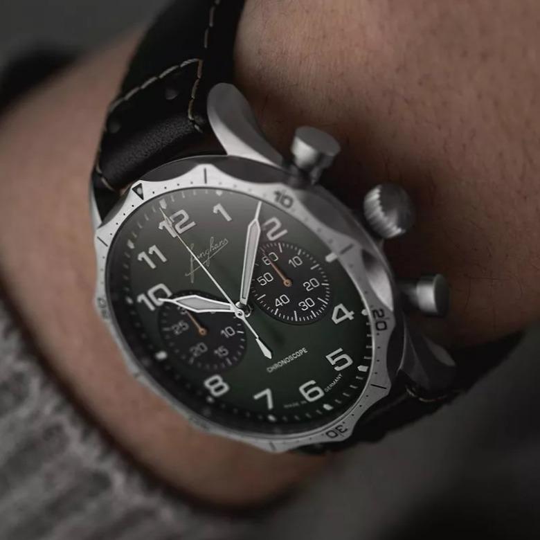 Junghans 027/3492.00 - Inspiracja historią lotnictwa