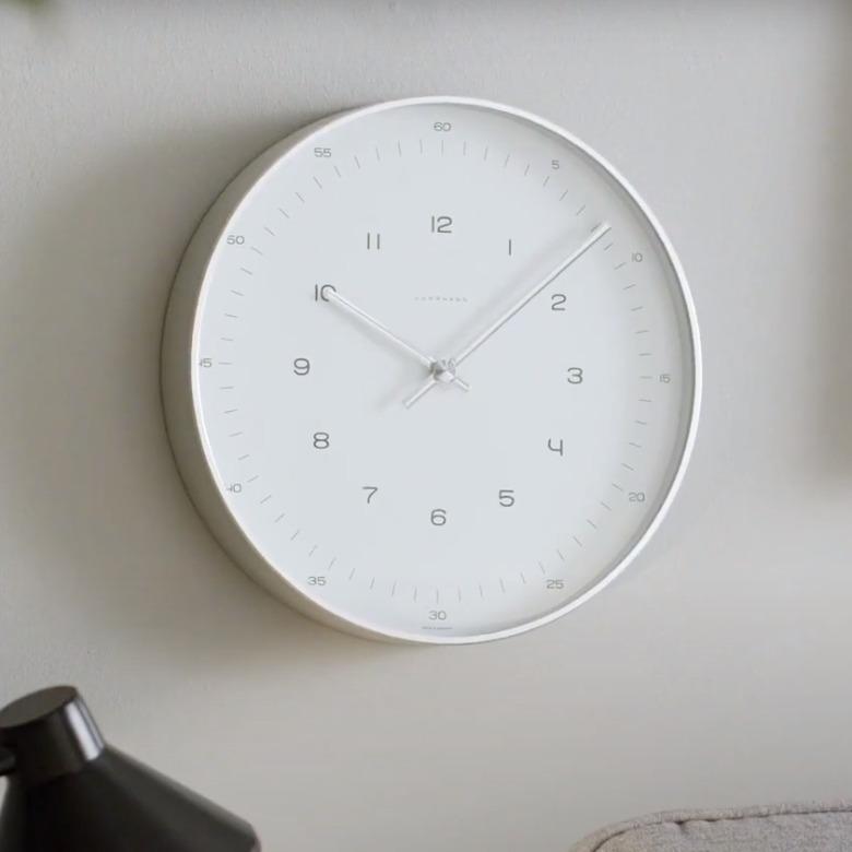 Junghans 374/7000.00 - Stylowy dodatek do wnętrz