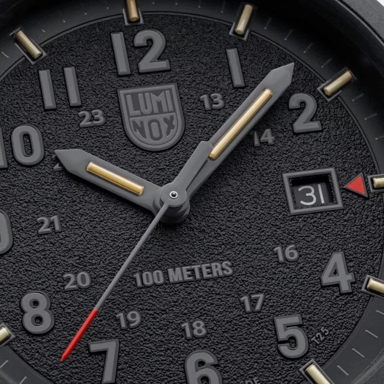 Luminox XL.1961 - Datownik dni miesiąca