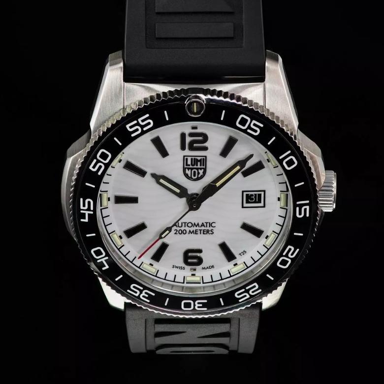Luminox XS.3101.H.SET - Tarcza